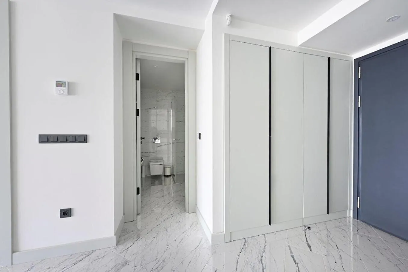 Beautiful Modern 1Bd Condo Views W Poolgym! #223 Istanbul Holiday home