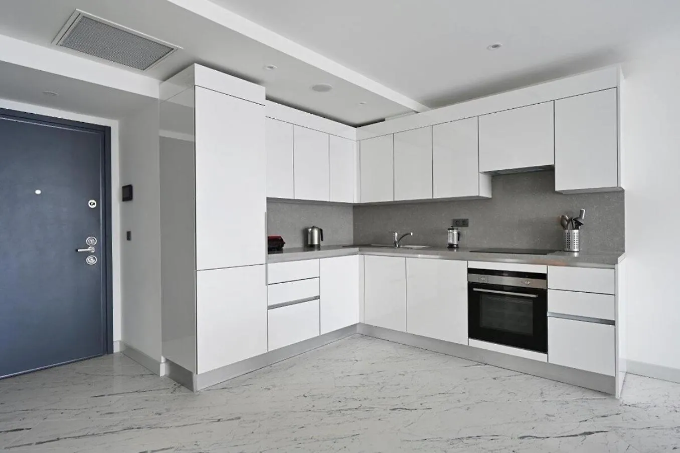 Holiday home Beautiful Modern 1Bd Condo Views W Poolgym! #223 Istanbul Turkey