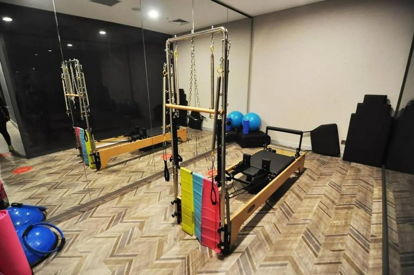 Beautiful Modern 1Bd Condo Views W Poolgym! #223 Istanbul Holiday home