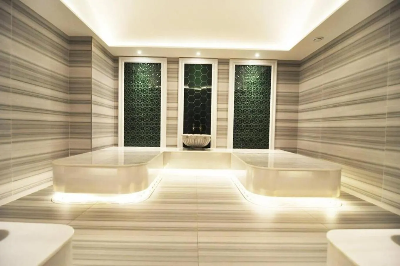 Beautiful Modern 1Bd Condo Views W Poolgym! #223 Istanbul Holiday home